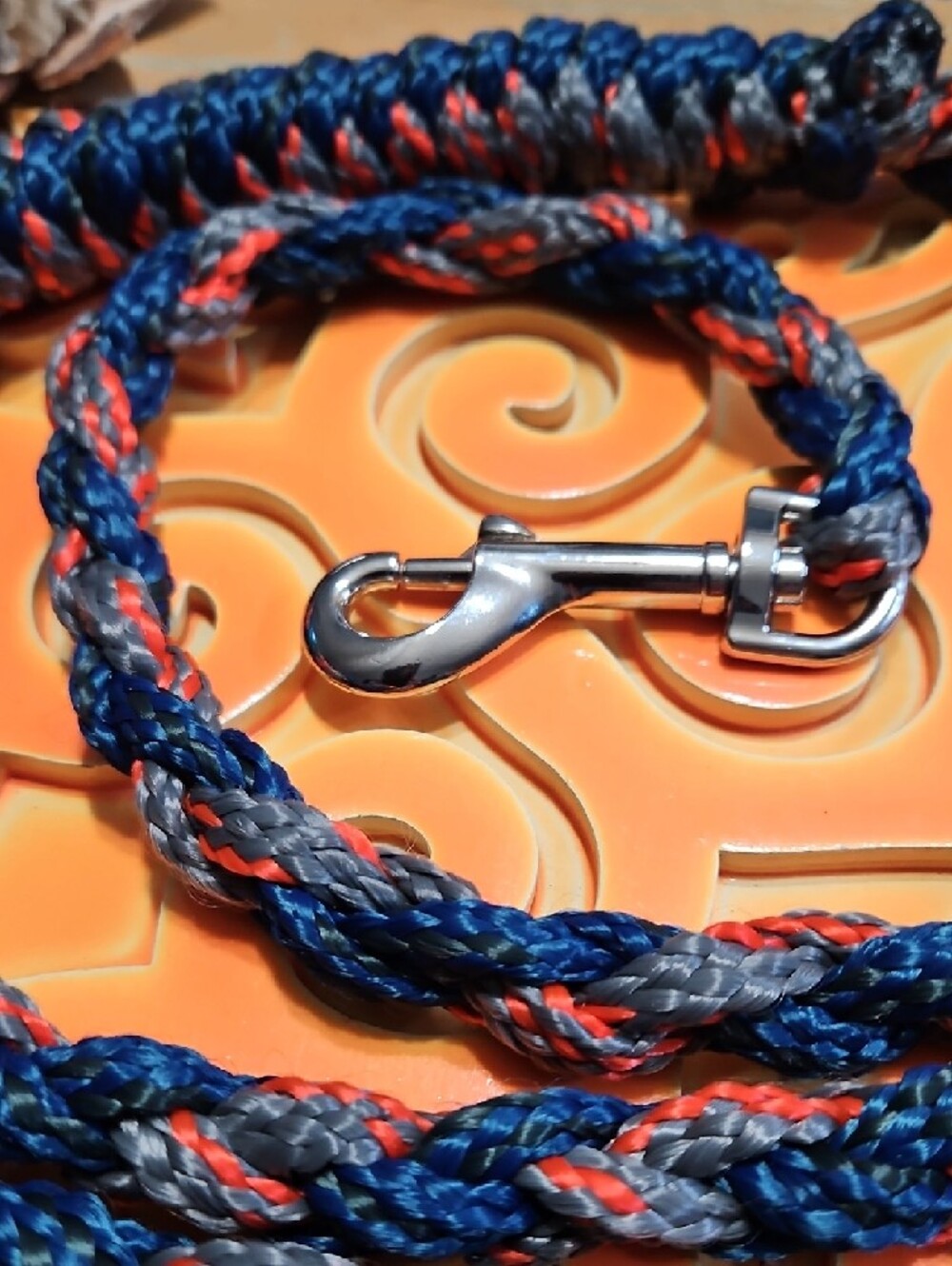 Hand Crafted Hand Braided Thick Paracord Dog Training Leash NEW - Picture 4 of 11
